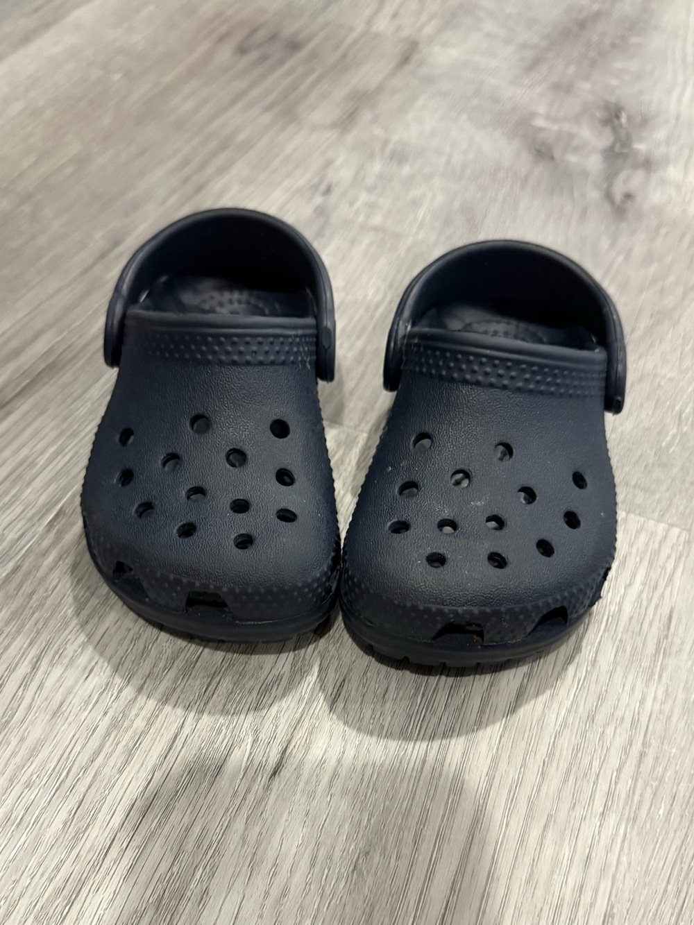 Toddler Crocs in Navy Blue - size 6